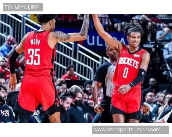 乌度卡谈下半场表现强调失误源于对持球人的夹击策略